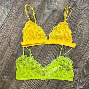 Size M Lace Bralette Bundle